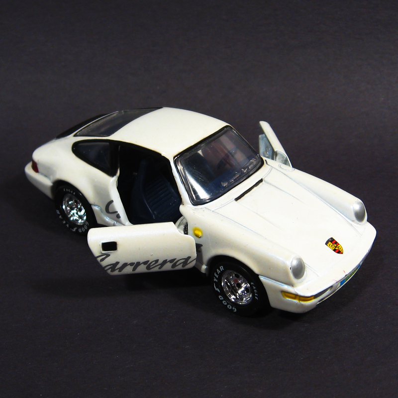 Illustration for article titled Teutonic Toothday MBX Superkings 911 Carrera4